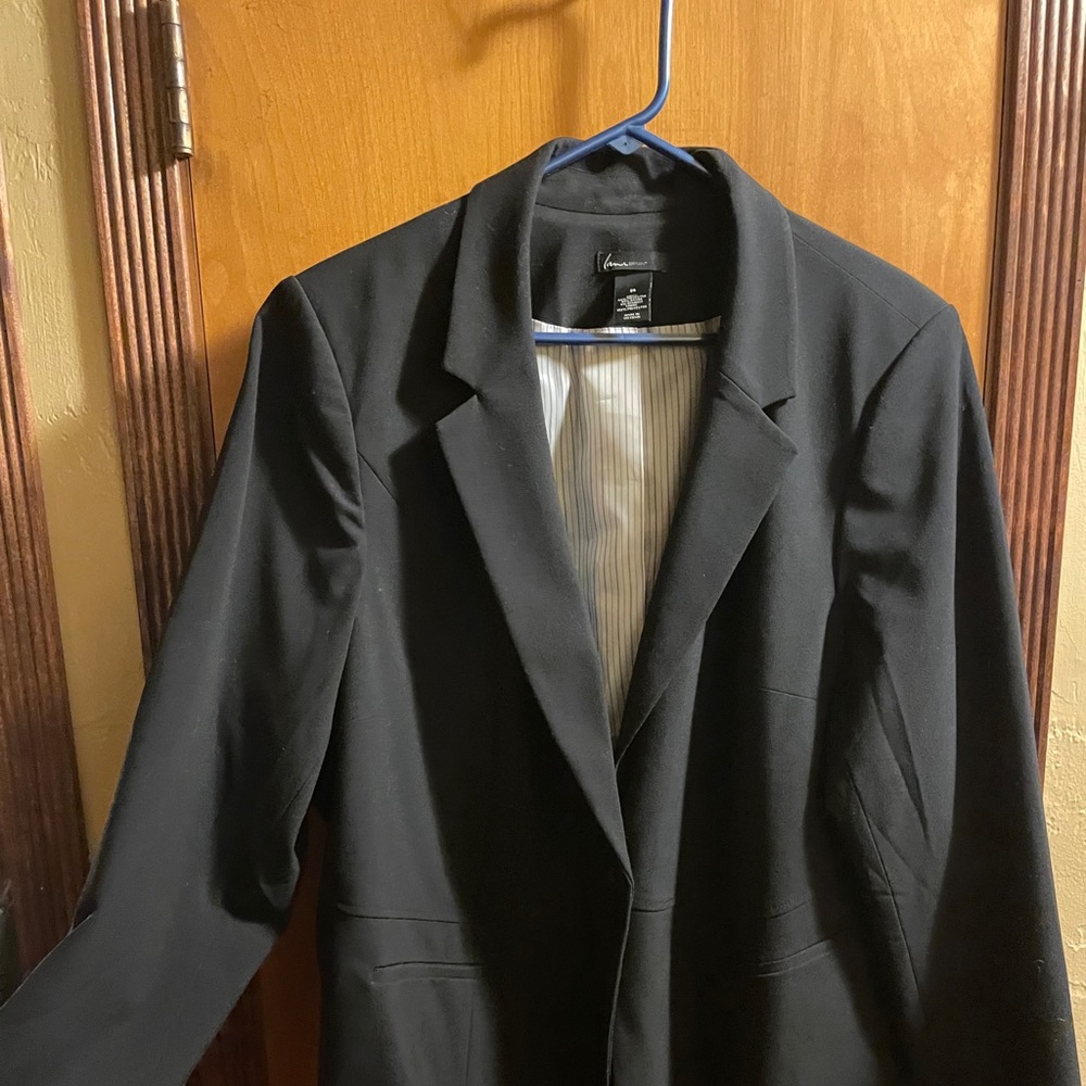 Black plus size blazer